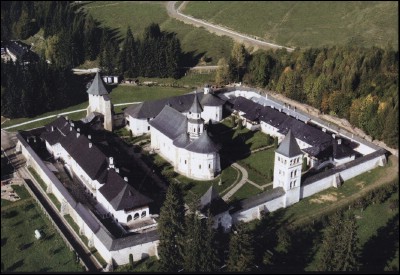 Lăcaşuri de cult din România; Ansamblul Mănăstrii Adormirea Maicii Domnului Putna; Mănăstirea Putna; ; sec. XV-XIX; 1401; 1900; Mănăstire; ortodox; Orthodox; orthodoxe; PUTNA; PUTNA; Suceava; Protopopiatul Rădăuţi; Arhiepiscopia Sucevei şi a Rădăuţilor; Mitropolia Moldovei şi Bucovinei; 