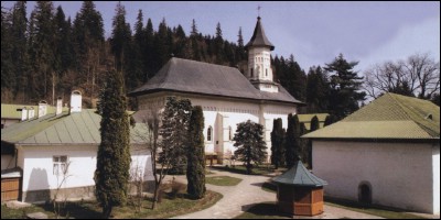 Lăcaşuri de cult din România; Mănăstirea Schimbarea la faţă Slatina; Sfânta Mănăstire Slatina; ; 1554-1558; 1554; 1558; Mănăstire; ortodox; Orthodox; orthodoxe; SLATINA; SLATINA; Suceava; Protopopiatul Fălticeni; Arhiepiscopia Sucevei şi a Rădăuţilor; Mitropolia Moldovei şi Bucovinei; 