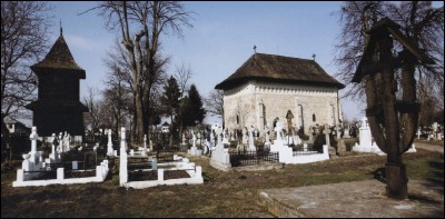 Lăcaşuri de cult din România; Biserica Înălţarea Sfintei Cruci; ; ; 1500; 1500; ; Biserică; ortodox; Orthodox; orthodoxe; VOLOVĂŢ; VOLOVĂŢ; Suceava; Protopopiatul Rădăuţi; Arhiepiscopia Sucevei şi a Rădăuţilor; Mitropolia Moldovei şi Bucovinei; 
