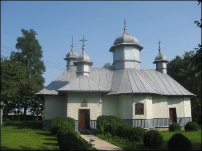 Lăcaşuri de cult din România; Biserica de lemn Sf. Dumitru; ; ; 1891; 1891; ; Biserică de lemn; ortodox; Orthodox; orthodoxe; LUCĂCEŞTI; DRĂGOIEŞTI; Suceava; Protopopiatul Suceava; Arhiepiscopia Sucevei şi a Rădăuţilor; Mitropolia Moldovei şi Bucovinei; 