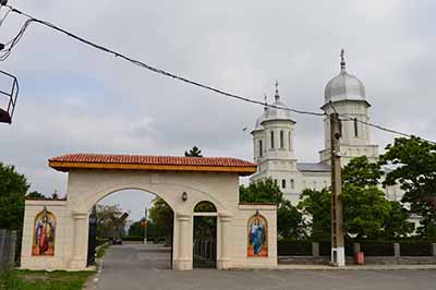 Lăcaşuri de cult din România; Biserica Sf. Gheorghe; ; ; sec. XVIII; 1701; 1800; Biserică; ortodox; Orthodox; orthodoxe; ISACCEA; ; Tulcea; Protopopiatul Băneasa; Arhiepiscopia Tomisului; Mitropolia Munteniei şi Dobrogei; 