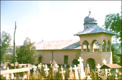 Lăcaşuri de cult din România; Biserica Sf. Nicolae; ; ; 1837; 1834; ; Biserică; ortodox; Orthodox; orthodoxe; IZVOARELE; IZVOARELE; Teleorman; ; Episcopia Alexandriei şi Teleormanului; Mitropolia Munteniei şi Dobrogei; 