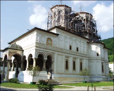 Lcauri de cult din Romnia; Mnstirea Sfinii Imprai Constantin i Elena Hurezi (Horezu); Mnstirea Hurezi (Hurezu); ; 1693; 1692; ; Mnstire; ortodox; Orthodox; orthodoxe; ROMNII DE JOS, ora HOREZU; ; Vlcea; ; Episcopia Rmnicului; Mitropolia Olteniei; 