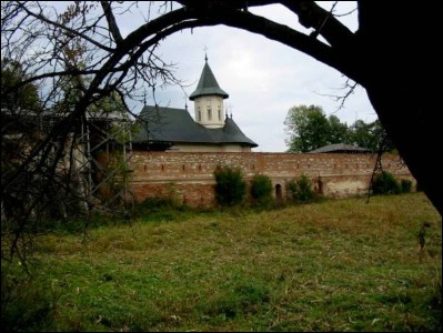 Lăcaşuri de cult din România; Mănăstirea Mera; ; ; sec. XVII; 1601; 1700; Mănăstire; ortodox; Orthodox; orthodoxe; MERA; MERA; Vrancea; ; Arhiepiscopia Buzăului şi Vrancei; Mitropolia Munteniei şi Dobrogei; 