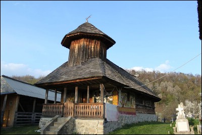 Lăcaşuri de cult din România; Biserica de lemn Naşterea Sf. Ioan Botezătorul; ; ; 1801; 1801; ; Biserică de lemn; ortodox; Orthodox; orthodoxe; BĂRBĂLĂTEŞTI; VALEA IAŞULUI; Argeş; Protopopiatul Curtea de Argeş; Episcopia Argeşului; Mitropolia Munteniei şi Dobrogei; 