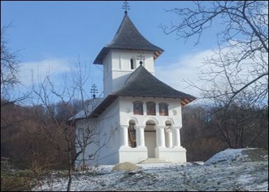 Lăcaşuri de cult din România; Biserica Naşterea Sf. Ioan Botezătorul a fostului Schit Brătăşeşti; Schitul Brătăşeşti; ; 1735-1795; 1735; 1795; Biserică; ortodox; Orthodox; orthodoxe; BRĂTEŞTI; ALBEŞTII DE ARGEŞ; Argeş; Protopopiatul Curtea de Argeş; Episcopia Argeşului; Mitropolia Munteniei şi Dobrogei; 