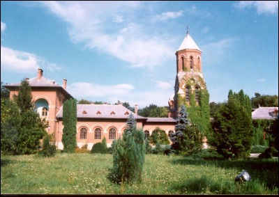 Lăcaşuri de cult din România; Mănăstirea Adormirea Maicii Domnului Curtea de Argeş; Mănăstirea Curtea de Argeş; ; 1517; 1517; ; Mănăstire; ortodox; Orthodox; orthodoxe; CURTEA DE ARGEŞ; ; Argeş; Protopopiatul Curtea de Argeş; ; Mitropolia Munteniei şi Dobrogei; 