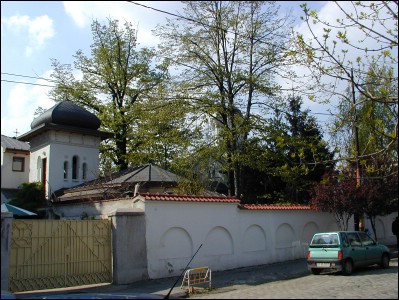 Lăcaşuri de cult din România; Schitul Sf. Împăraţi şi Sf.Arhangheli Darvari; Schitul Darvari; 26° 625.67; ; ; ; Schit; ortodox; Orthodox; orthodoxe; BUCUREŞTI; ; Bucureşti; Protoieria II capitală; Arhiepiscopia Bucureştilor; Mitropolia Munteniei şi Dobrogei; 