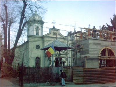 Lăcaşuri de cult din România; Biserica Sfântul Vasile cel Mare; Biserica Sf. Vasile Victoria; 26° 521.69; 1838; 1838; ; Biserică; ortodox; Orthodox; orthodoxe; BUCUREŞTI; ; Bucureşti; Protoieria II capitală; Arhiepiscopia Bucureştilor; Mitropolia Munteniei şi Dobrogei; 