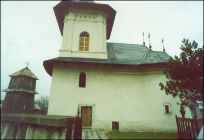 Lăcaşuri de cult din România; Biserica Sfinţii Voievozi; ; ; 1730, adăugiri cca. 1800; 1730; ; Biserică; ortodox; Orthodox; orthodoxe; TÂRGU TROTUŞ; TÂRGU TROTUŞ; Bacău; ; ; ; 