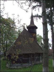 Lăcaşuri de cult din România; Biserica de lemn Sf. Gheorghe; ; ; 1700; 1700; ; Biserică de lemn; ortodox; Orthodox; orthodoxe; LUNCŞOARA; AUŞEU; Bihor; Protopopiatul Ortodox român Oradea; Episcopia Oradiei, Bihorului şi Sălajului; Mitropolia Clujului, Albei, Crişanei şi Maramureşului; 