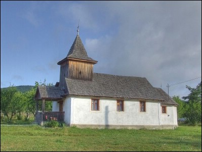 Lăcaşuri de cult din România; Biserica de lemn Sfinţii Arhangheli; ; ; sec. XVIII; 1701; 1800; Biserică de lemn; ortodox; Orthodox; orthodoxe; DUMBRAVA; LIVEZILE; Bistriţa Năsăud; ; Arhiepiscopia Vadului, Feleacului şi Clujului; Mitropolia Clujului, Albei, Crişanei şi Maramureşului; 