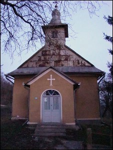 Lăcaşuri de cult din România; Biserica de lemn Sf. Arhangheli Mihail şi Gavriil; ; ; 1910; 1910; ; Biserică de lemn; ortodox; Orthodox; orthodoxe; ZORENI; SÂNMIHAIUL DE CÂMPIE; Bistriţa Năsăud; ; Arhiepiscopia Vadului, Feleacului şi Clujului; Mitropolia Clujului, Albei, Crişanei şi Maramureşului; 