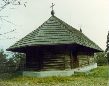 Lăcaşuri de cult din România; Biserica de lemn Sf. Dumitru; Biserica din livadă; ; 1706; 1706; ; Biserică de lemn; ortodox; Orthodox; orthodoxe; IONĂŞENI; TRUŞEŞTI; Botoşani; Protopopiatul Truşeşti; Arhiepiscopia Iaşilor; Mitropolia Moldovei şi Bucovinei; 