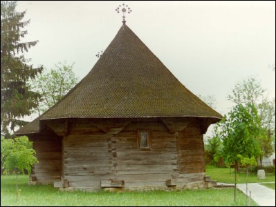 Lăcaşuri de cult din România; Biserica de lemn Sf. Dumitru; ; ; sec. XVII; 1601; 1700; Biserică de lemn; ortodox; Orthodox; orthodoxe; VORNICENI; VORNICENI; Botoşani; Protopopiatul Săveni; Arhiepiscopia Iaşilor; Mitropolia Moldovei şi Bucovinei; 