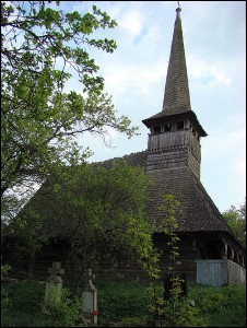 Lăcaşuri de cult din România; Biserica de lemn Sf. Arhangheli; ; ; 1822-1825; 1822; 1825; Biserică de lemn; ortodox; Orthodox; orthodoxe; PINTIC, municipiul DEJ; ; Cluj; Protopopiatul Dej; Arhiepiscopia Vadului, Feleacului şi Clujului; Mitropolia Clujului, Albei, Crişanei şi Maramureşului; 