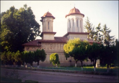 Lăcaşuri de cult din România; Biserica Adormirea Maicii Domnului; Biserica Târgului; ; 1654; 1654; ; Biserică; ortodox; Orthodox; orthodoxe; TÂRGOVIŞTE; ; Dâmboviţa; Protoieria Târgovişte; Arhiepiscopia Târgoviştei; Mitropolia Munteniei şi Dobrogei; 