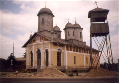 Lăcaşuri de cult din România; Biserica Adormirea Maicii Domnului,Sf. Andrei,Sf. Nicolae; ; ; 1862-1872; 1862; 1872; Biserică; ortodox; Orthodox; orthodoxe; ULMI; ULMI; Dâmboviţa; Protoieria Târgovişte; Arhiepiscopia Târgoviştei; Mitropolia Munteniei şi Dobrogei; 