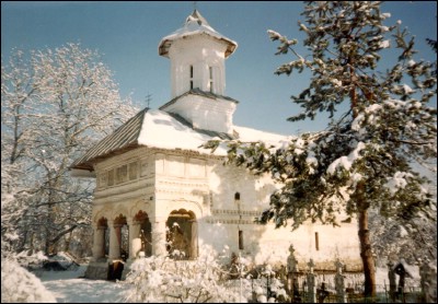 Lăcaşuri de cult din România; Biserica Sf. Vasile; ; ; 1809; 1809; 1824; Biserică; ortodox; Orthodox; orthodoxe; STRÂMBA VULCAN; CIUPERCENI; Gorj; ; Arhiepiscopia Craiovei; Mitropolia Olteniei; 