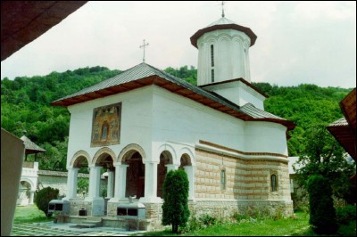 Lăcaşuri de cult din România; Biserica Sf. Nicolae şi Dionisie Areopagitul; Biserica Birnici; ; 1747; 1747; ; Biserică; ortodox; Orthodox; orthodoxe; TELEŞTI; TELEŞTI; Gorj; Protopopiatul Târgu Jiu; Arhiepiscopia Craiovei; Mitropolia Olteniei; 