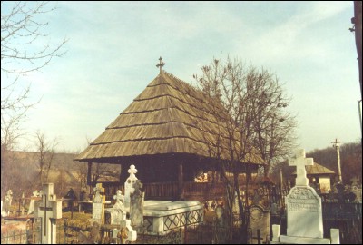 Lăcaşuri de cult din România; Biserica de lemn Intrarea în Biserică; ; ; 1705, ref. din temelie 1948 - 1950; 1705; ; Biserică de lemn; ortodox; Orthodox; orthodoxe; VALEA CU APĂ; FĂRCĂŞEŞTI; Gorj; ; Arhiepiscopia Craiovei; Mitropolia Olteniei; 
