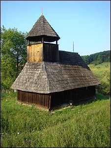 Lăcaşuri de cult din România; Biserica în lemn Cuvioasa Paraschiva; ; ; sec. XVIII; 1701; 1800; Biserică de lemn; ortodox; Orthodox; orthodoxe; ABUCEA; DOBRA; Hunedoara; Protopopiatul Deva; Episcopia Aradului; Mitropolia Banatului; 