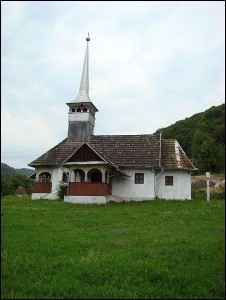 Lăcaşuri de cult din România; Biserica de lemn Sf. Arhangheli; ; ; 1852; 1852; ; Biserică de lemn; ortodox; Orthodox; orthodoxe; BULZEŞTII DE JOS; BULZEŞTII DE SUS; Hunedoara; Protopopiatul Brad; Episcopia Aradului; Mitropolia Banatului; 