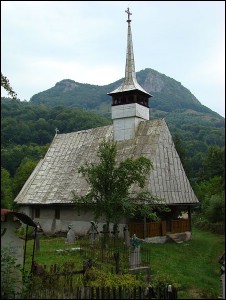 Lăcaşuri de cult din România; Biserica de lemn Sf. Ioan Gură de Aur; ; ; 1853; 1801; 1900; Biserică de lemn; ortodox; Orthodox; orthodoxe; BULZEŞTII DE SUS; BULZEŞTII DE SUS; Hunedoara; Protopopiatul Brad; Episcopia Aradului; Mitropolia Banatului; 