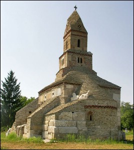 Lăcaşuri de cult din România; Biserica Sf. Nicolae; ; ; sec. XIII; adăugiri sec. XV - XVII; 1201; 1300; Biserică; ortodox; Orthodox; orthodoxe; DENSUŞ; DENSUŞ; Hunedoara; Protopopiatul Haţeg; Episcopia Arad; Mitropolia Banatului; 
