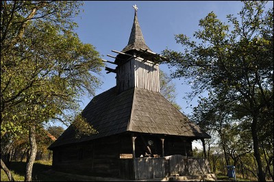 Lăcaşuri de cult din România; Biserica de lemn Duminica Tuturor Sfinţilor; ; ; sec. XVIII; 1701; 1800; Biserică de lemn; ortodox; Orthodox; orthodoxe; MUNCELU MARE; VEŢEL; Hunedoara; Protopopiatul Deva; Episcopia Aradului; Mitropolia Banatului; 