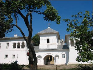 Lăcaşuri de cult din România; Mănăstirea Sfântul Mare Mucenic Dimitrie şi Duminica Tuturor Sfinţilor Căldăruşani; Mănăstirea Căldăruşani; ; 1637; 1637; ; Mănăstire; ortodox; Orthodox; orthodoxe; MOARA VLĂSIEI; MOARA VLĂSIEI; Ilfov; Protoieria Ilfov Nord; Arhiepiscopia Bucureştilor; Mitropolia Munteniei şi Dobrogei; 