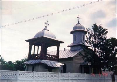 Lăcaşuri de cult din România; Biserica Sf. Nicolae; ; ; 1854; 1854; ; Biserică; ortodox; Orthodox; orthodoxe; FIERBINŢII DE JOS; FIERBINŢI-TÂRG; Ialomiţa; Protoieria Urziceni; Episcopia Sloboziei şi Călăraşilor; Mitropolia Munteniei şi Dobrogei; 