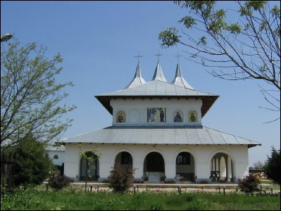 Lăcaşuri de cult din România; Mănăstirea Sfanta Vineri şi Bunavestire Chiroiu; Mănăstirea Chiroiu; ; 1998-; 1998; ; Mănăstire; ortodox; Orthodox; orthodoxe; CHIROIU; CHIROIU; Ialomiţa; Protoieria Urziceni; Episcopia Sloboziei şi Călăraşilor; Mitropolia Munteniei şi Dobrogei; 
