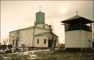Lăcaşuri de cult din România; Biserica Sf. Nicolae; ; ; 1786 - 1798; refăcută 1824; 1786; 1798; Biserică; ortodox; Orthodox; orthodoxe; COMANCA; DEVESELU; Olt; Protoieria Caracal, Cod fiscal: 4284630, Adresa: Str. Nicolae Titulescu nr. 8, Str. Nicolae Titulescu, 8, TEL/FAX: 0249-512060, 0728107831, 0745597225, Protoiereu PC. Pr. Marin Răducanu.; Episcopia Slatinei şi Romanaţilor; Mitropolia Olteniei; 